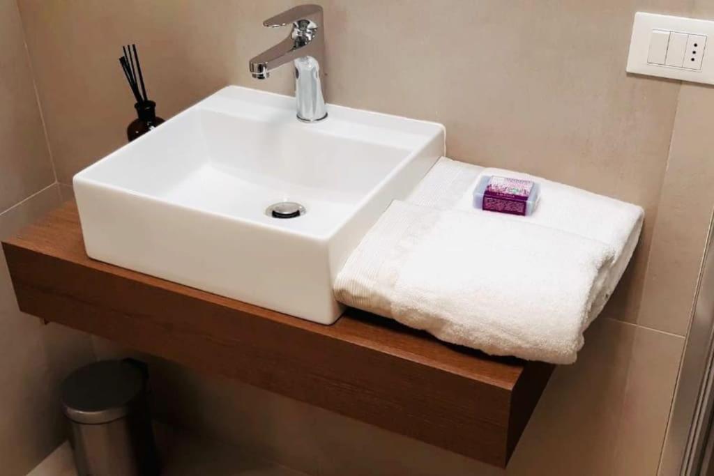 Residenza Subitosanto - Appartamento 5A "Obizzi" Padova Ngoại thất bức ảnh